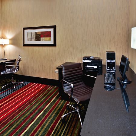 Holiday Inn Hotel & Suites Chicago Northwest - Elgin By Ihg Экстерьер фото