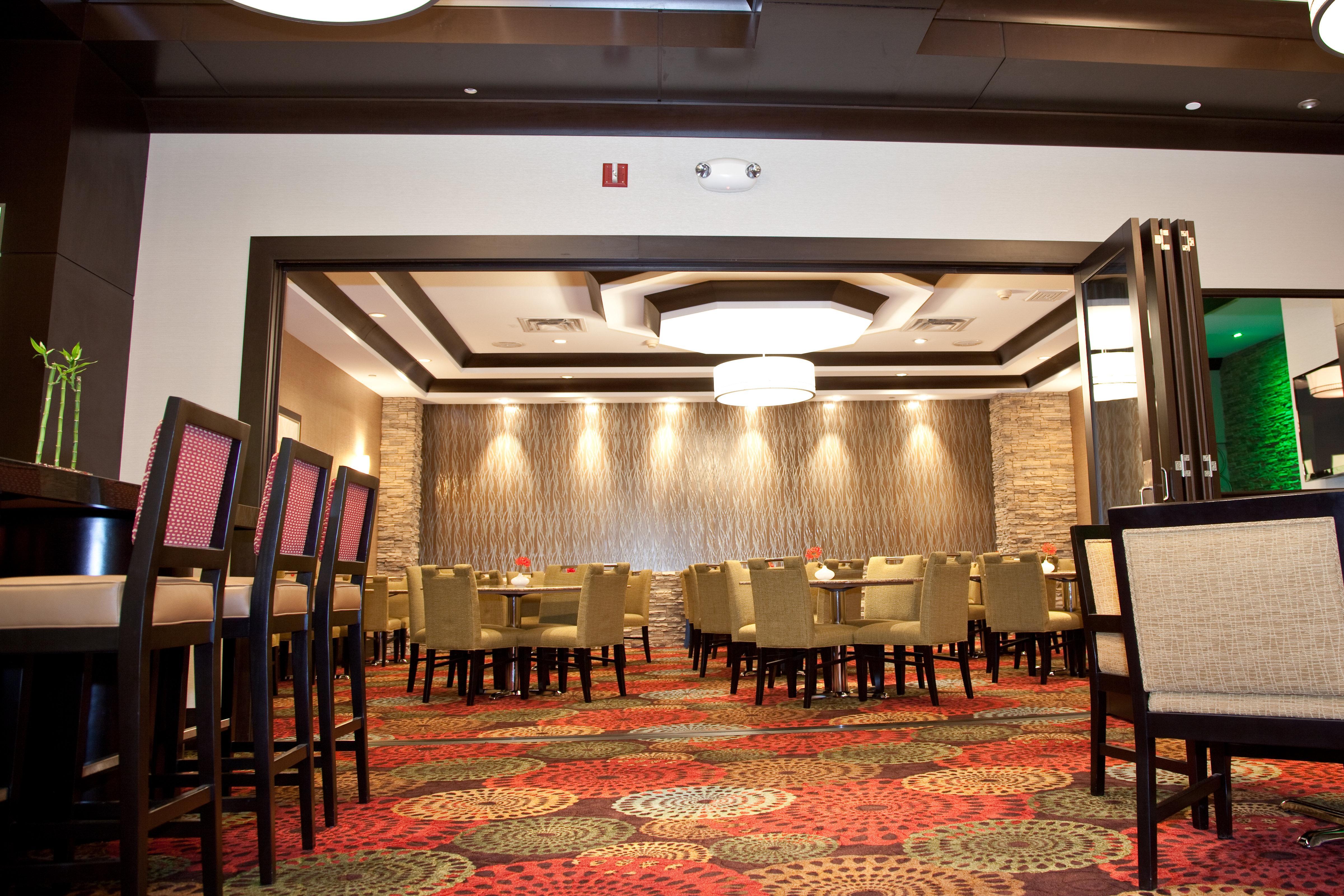 Holiday Inn Hotel & Suites Chicago Northwest - Elgin By Ihg Экстерьер фото